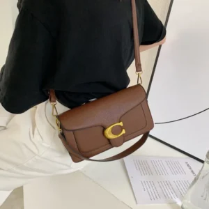 Bolsa Square Modern: O Estilo Versátil da Baguete com Alça Dupla