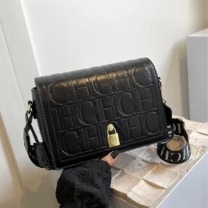 Bolsa Urban Letter: Minimalismo Moderno e Versatilidade Diária